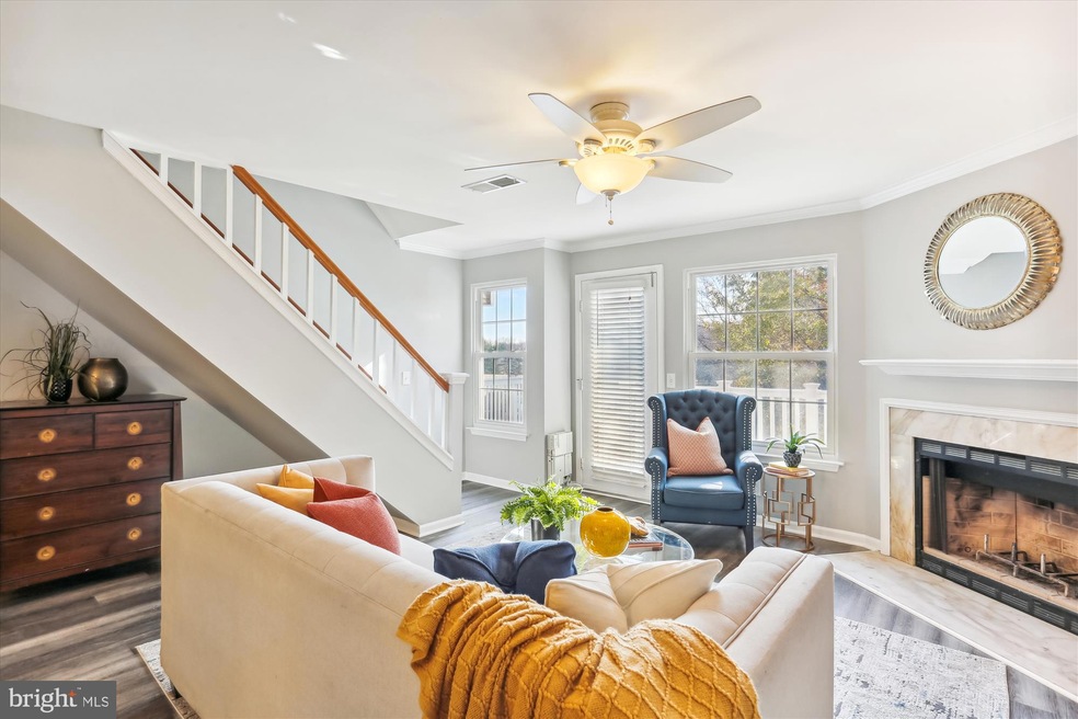 5810 Inman Park Cir unit 210, Rockville, MD 20852 - photo 1