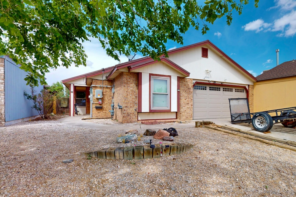 2040 Gomez Dr SW, Los Lunas, NM 87031 - photo 1