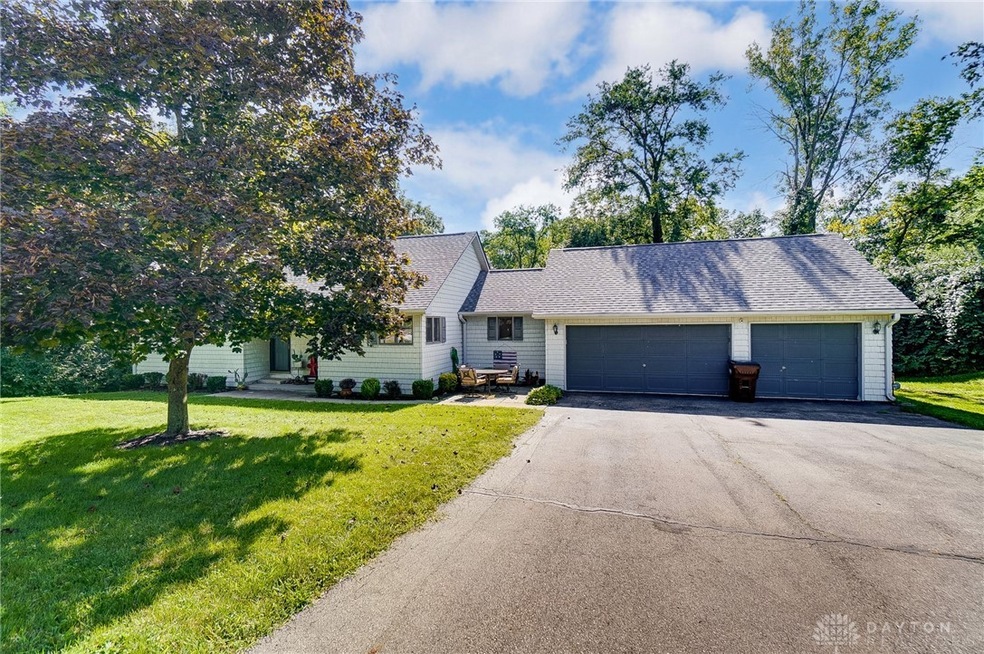 7620 Rockwell Dr, Dayton, OH 45414 - photo 1