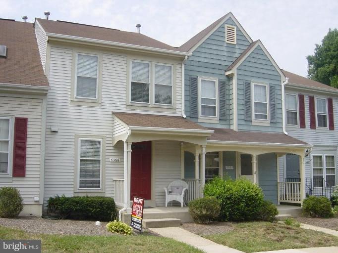 6366 Chimney Wood Ct, Alexandria, VA 22306 - photo 1