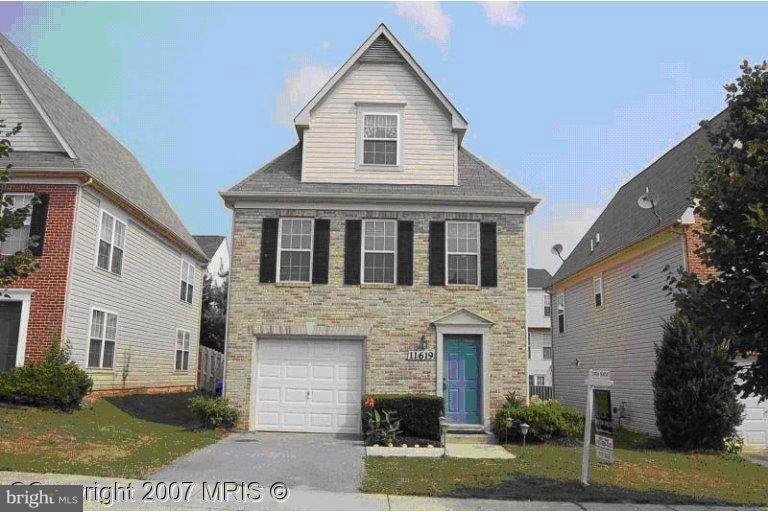 11619 Scarlet Leaf Cir, Germantown, MD 20876 - photo 1