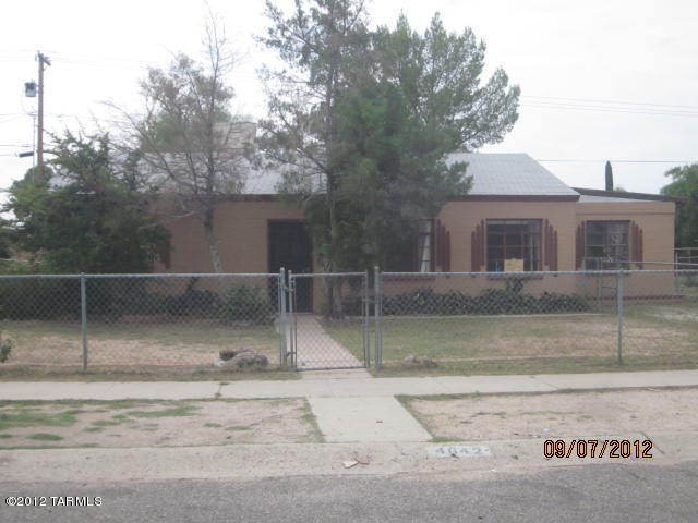 4642 E 13th St, Tucson, AZ 85711 - photo 1