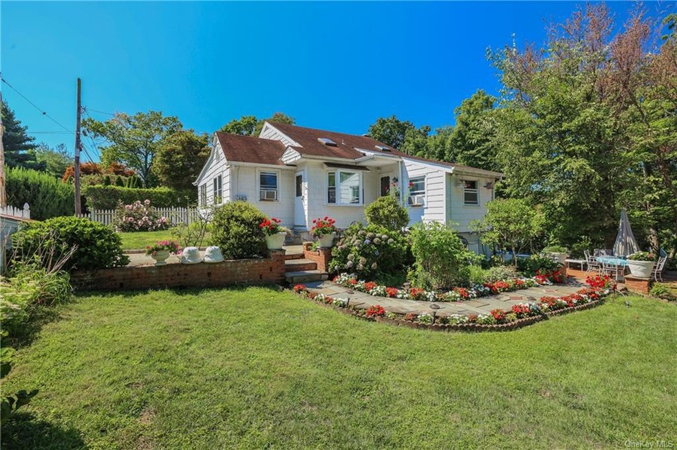 Sold $855,000 • Co-Listing Agent