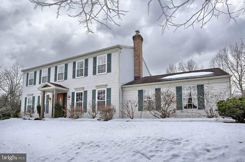 256 Lamp Post Ln, Hershey, PA 17033 - photo 1