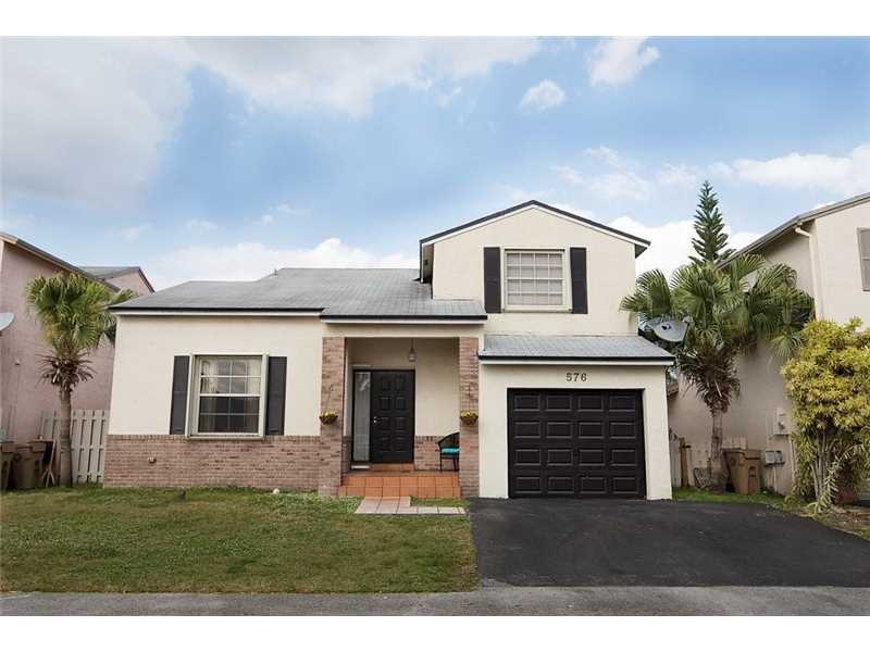 576 Abingdon Way, Davie, FL 33325 - photo 1