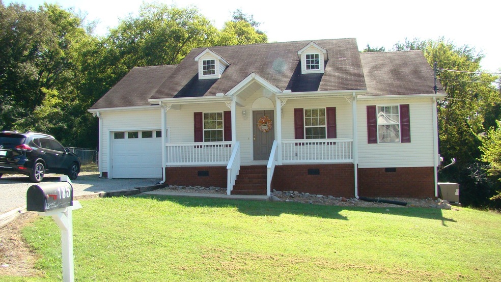 185 Tyne Rd, Shelbyville, TN 37160 - photo 1