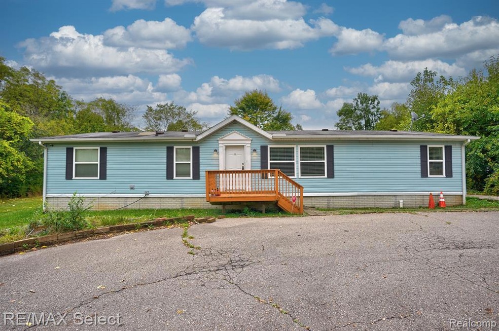 1503 Ryan St, Flint, MI 48532 - photo 1