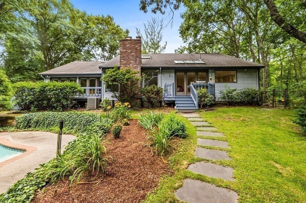 38 Bishop Rd, Sharon, MA 02067 - photo 1