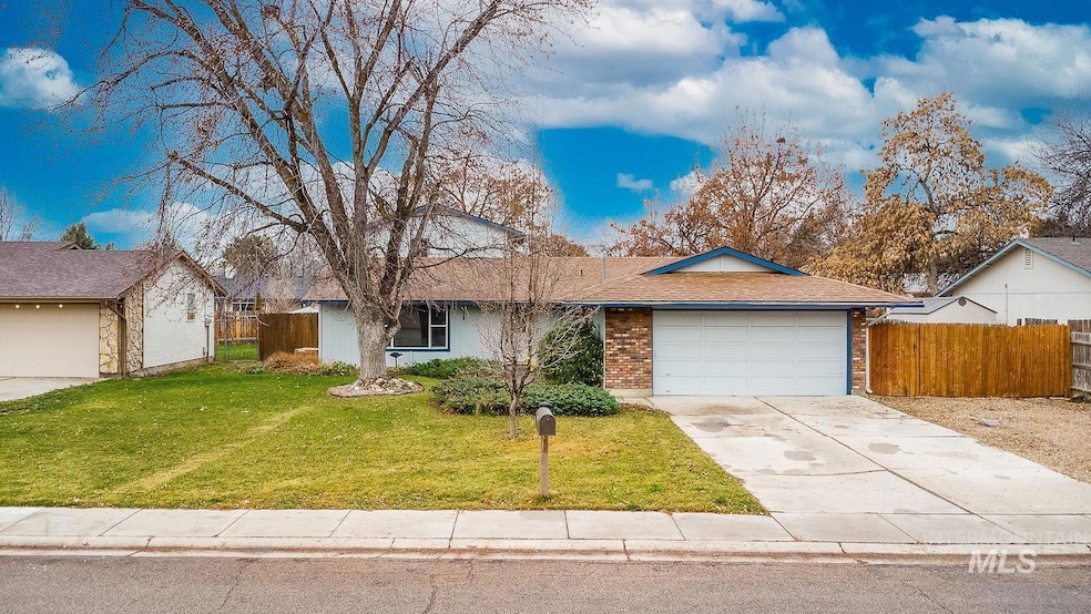 3577 N Jullion St, Boise, ID 83704 - photo 1