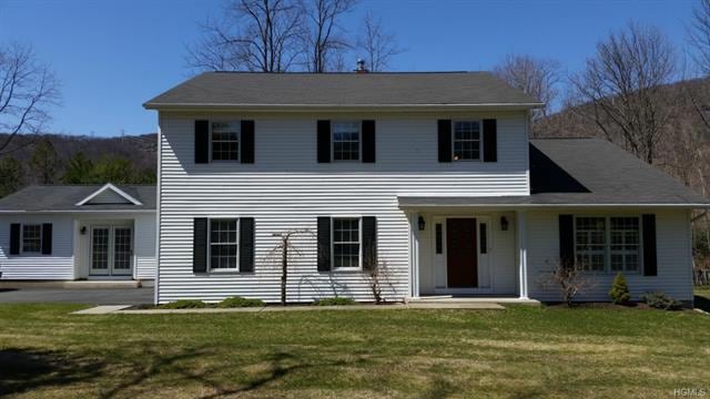 41 Spook Rock Rd, Suffern, NY 10901 - photo 1