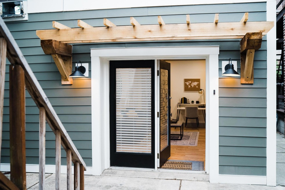 402 W 3rd Ave unit 3, Columbus, OH 43201 - photo 1