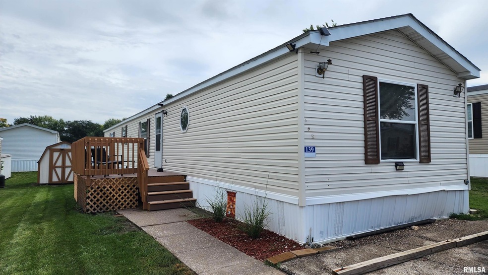 5112 N Fairmount St unit 139, Davenport, IA 52806 - photo 1