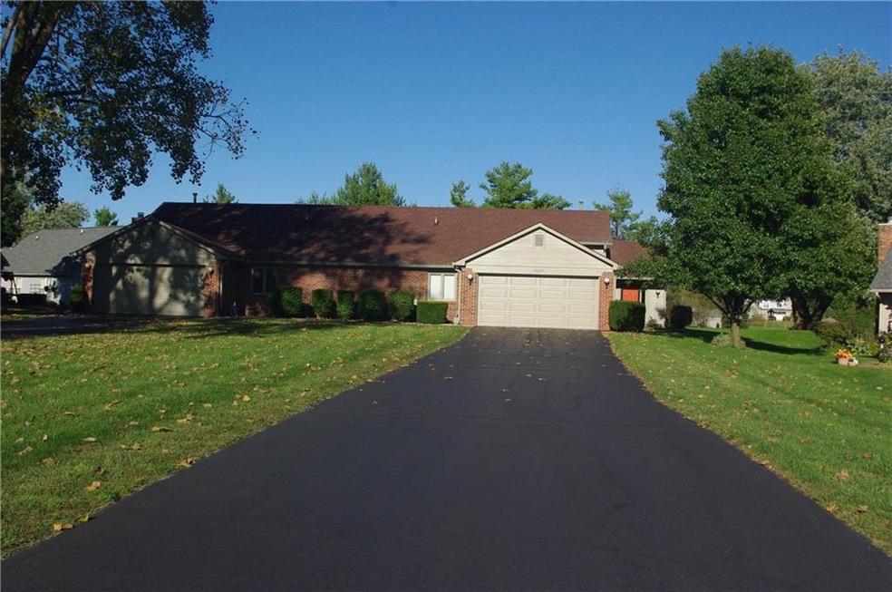 1836 Crystal Bay Dr E, Plainfield, IN 46168 - photo 1