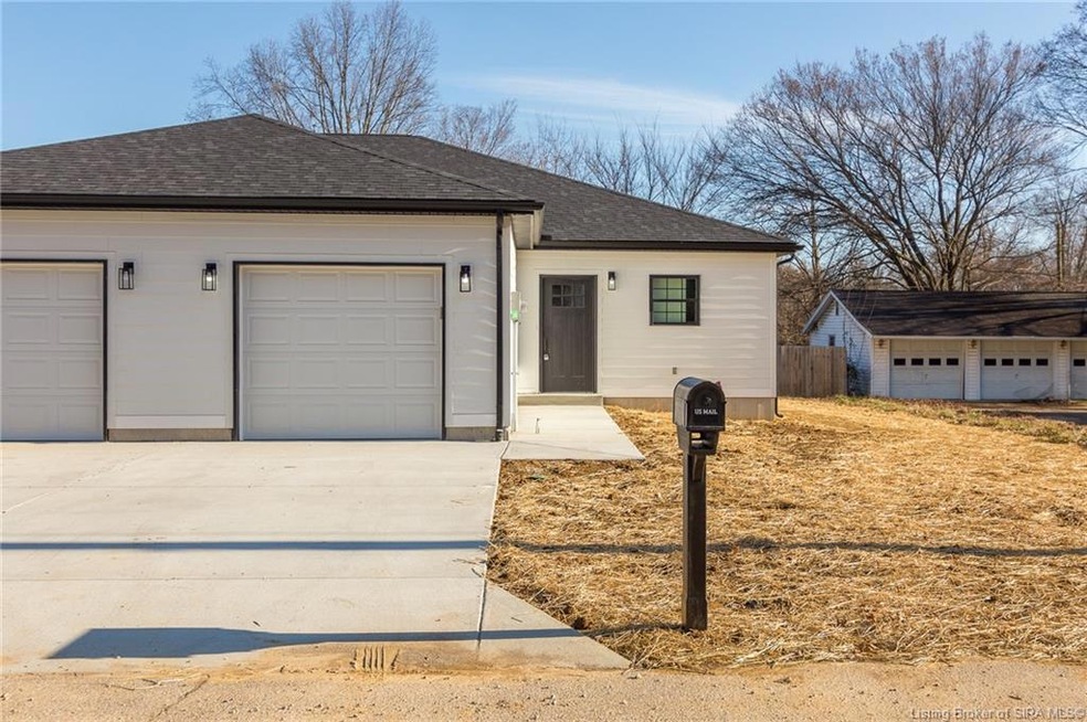 2022 Mary Lee Dr unit 100, New Albany, IN 47150 - photo 1