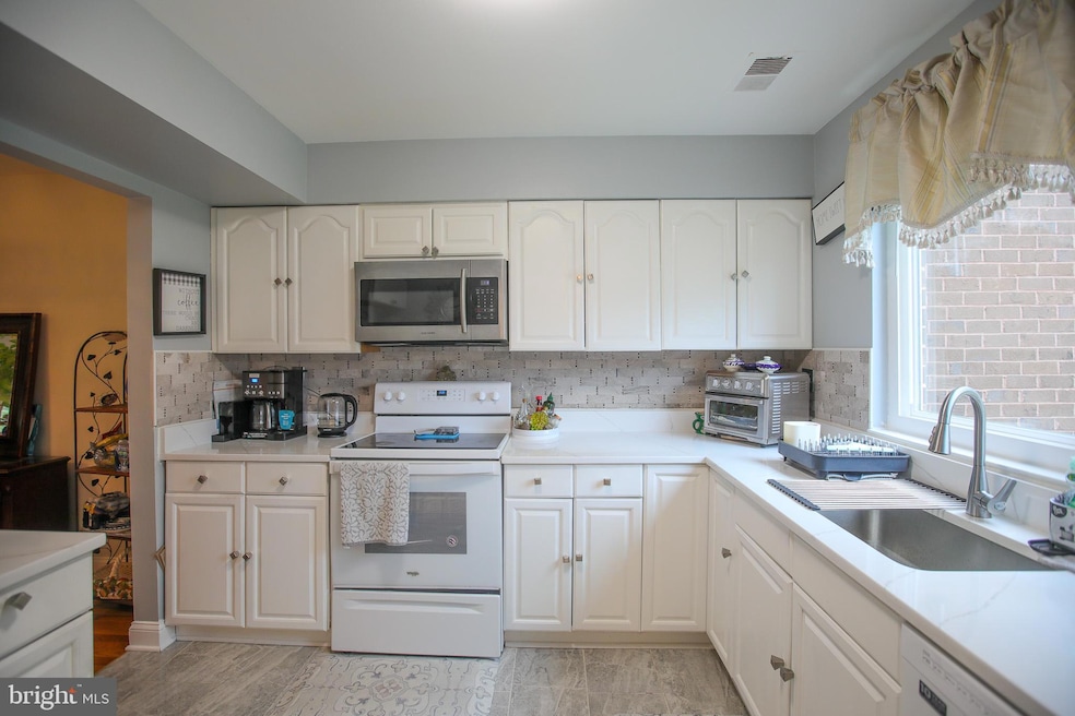 For Sale $390,000 • Co-Listing Agent