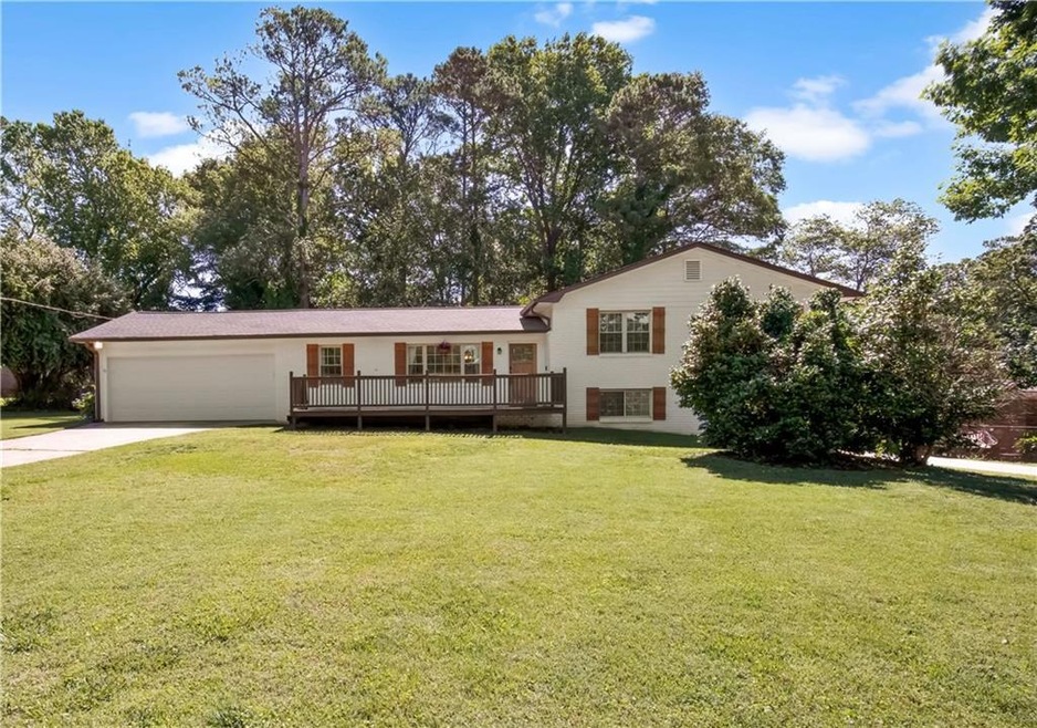 3166 Shelia Robin Trail, Marietta, GA 30066 - photo 1