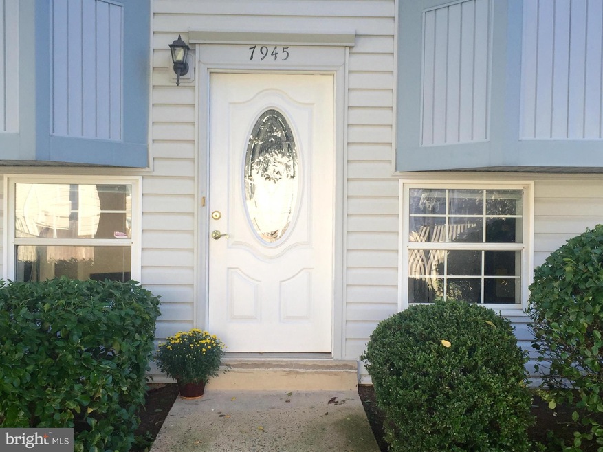 7945 Hugh Mullen Dr unit 71, Manassas, VA 20109 - photo 1