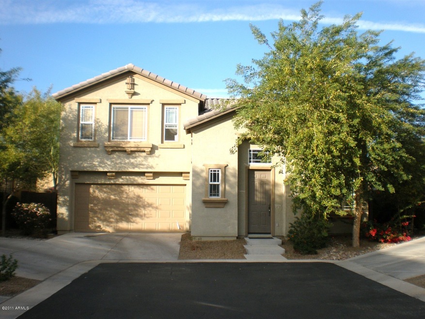 01 Front View