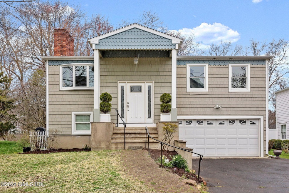 262 West Ave