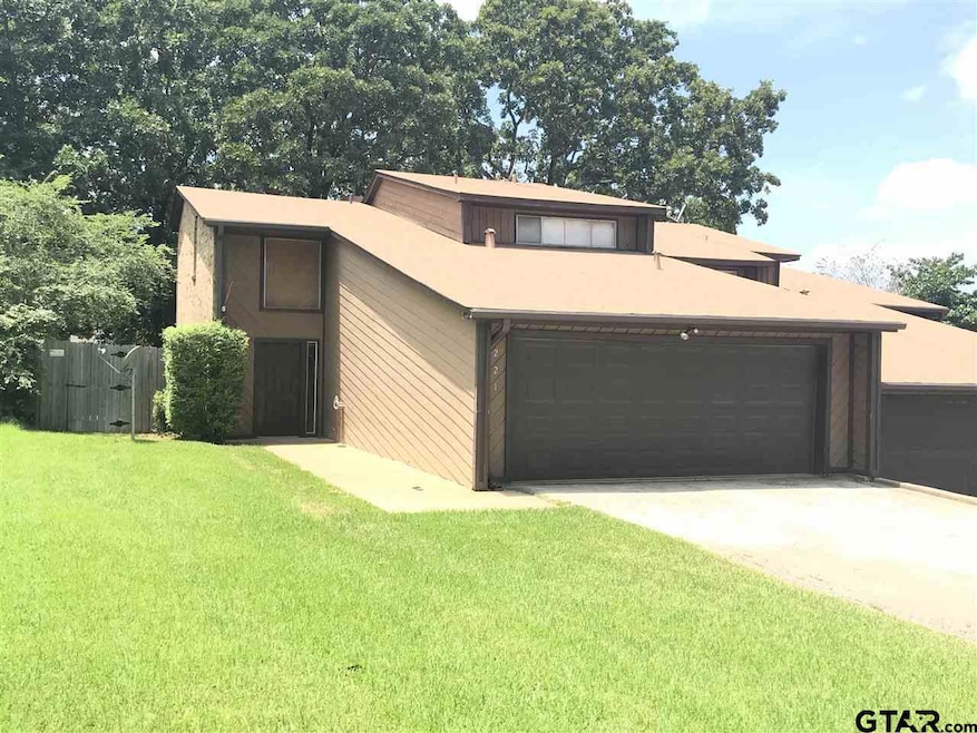 4217 Aberdeen Dr, Tyler, TX 75703 - photo 1