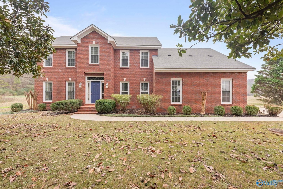 929 E Cave Spring Rd, Decatur, AL 35603 - photo 1