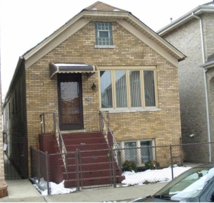 3727 S Lowe Ave, Chicago, IL 60609 - photo 1