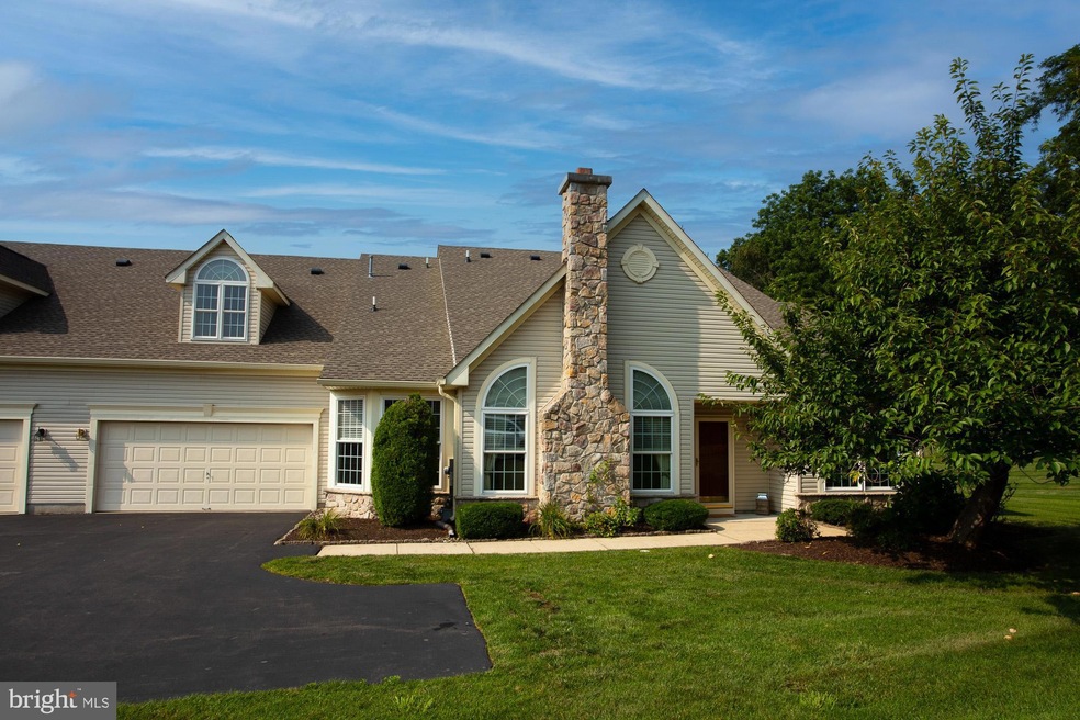 111 Bellflower Rd unit V30, Langhorne, PA 19047 - photo 1