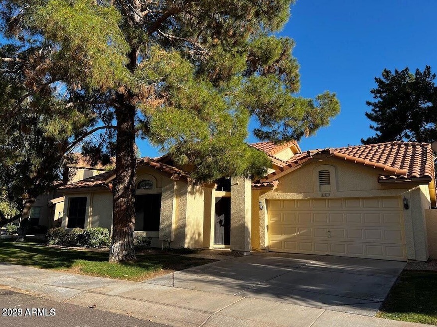 225 W Vera Ln unit II, Tempe, AZ 85284 - photo 1