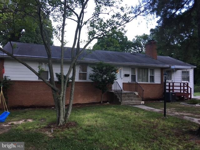 5408 Lanham Station Rd, Lanham, MD 20706 - photo 1