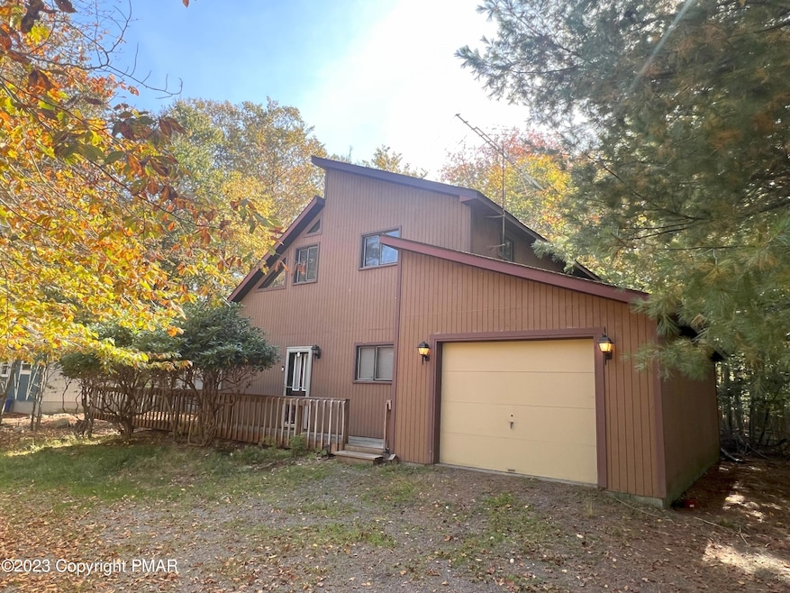1940 Horseshoe Bend, Tobyhanna, PA 18466 - photo 1