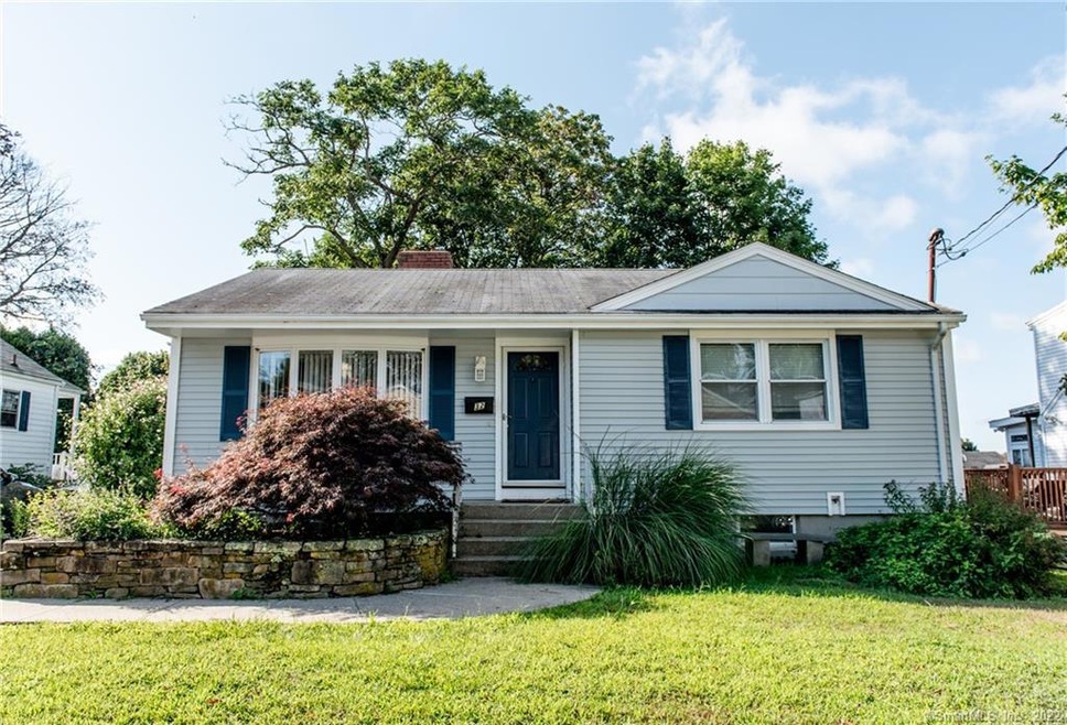 32 Mahan St, New London, CT 06320 - photo 1
