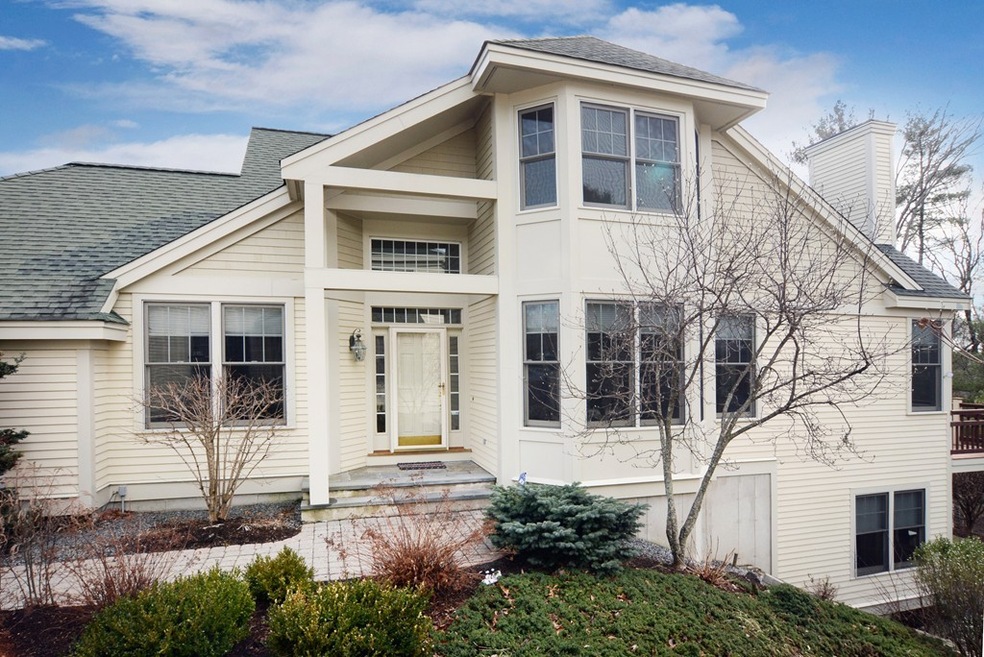 35 Carriage Hill Cir unit 35, Southborough, MA 01772 - photo 1