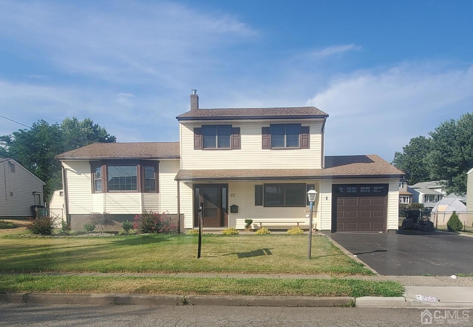 172 Willow St, Port Reading, NJ 07064 - photo 1