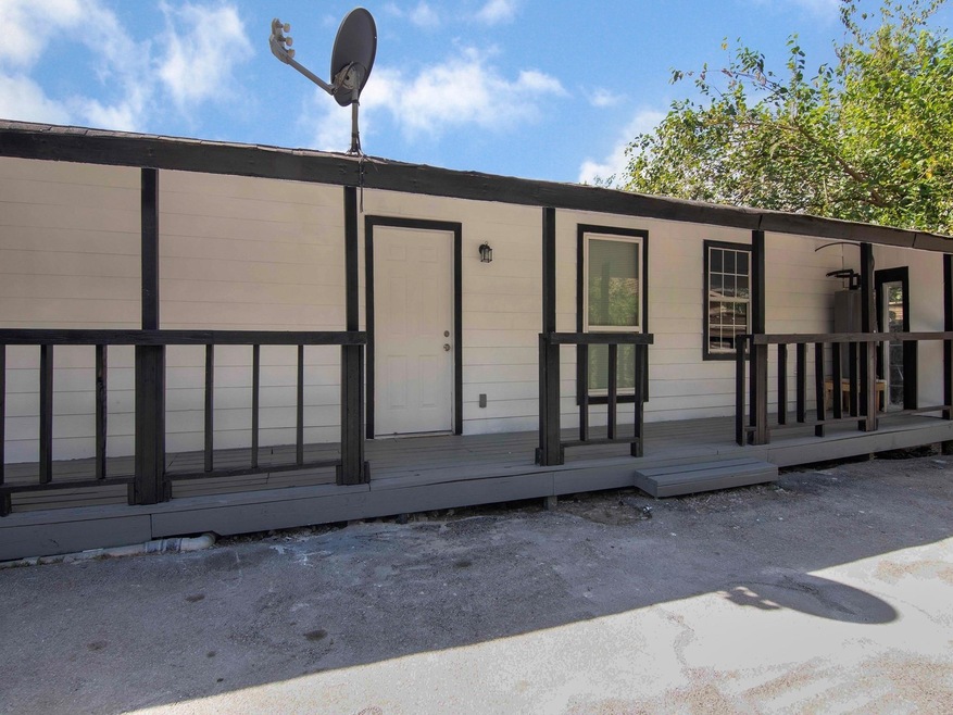 721 Doverside St unit 4, Houston, TX 77022 - photo 1