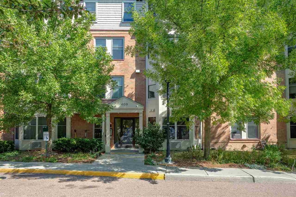 409 Farrell St unit 411, South Burlington, VT 05403 - photo 1