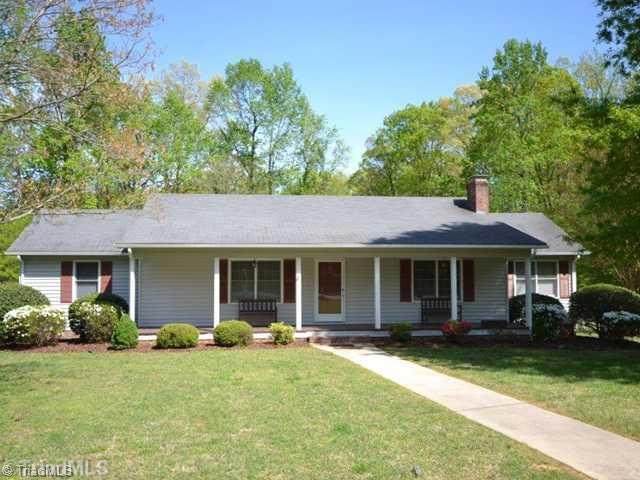 2103 Harvell St, Asheboro, NC 27205 - photo 1