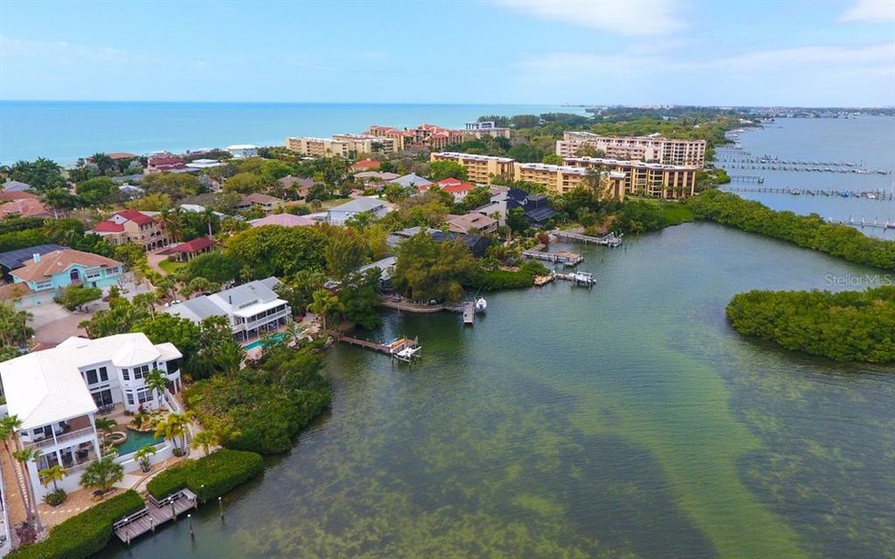 1281 Tree Bay Ln, Sarasota, FL 34242 - photo 1