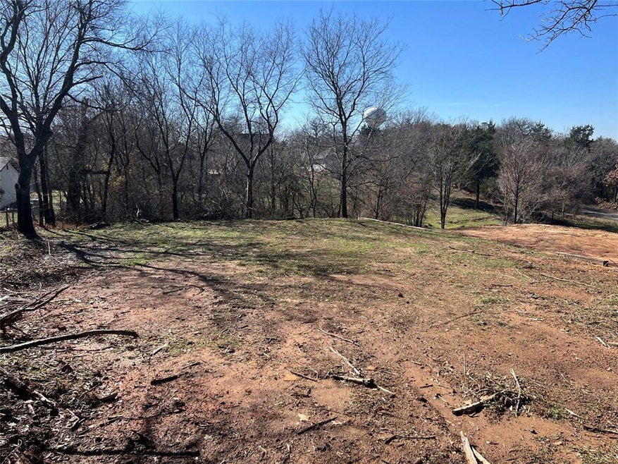 912 W Heron St, Denison, TX 75020 - photo 1