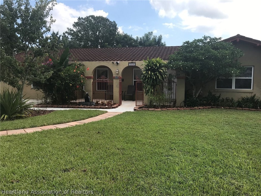 239 S Sun N Lakes Blvd, Lake Placid, FL 33852 - photo 1