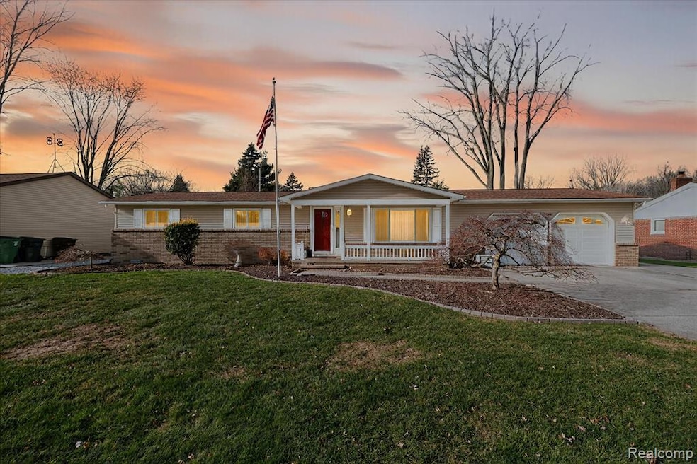 47501 Nita Dr, Shelby Township, MI 48317 - photo 1