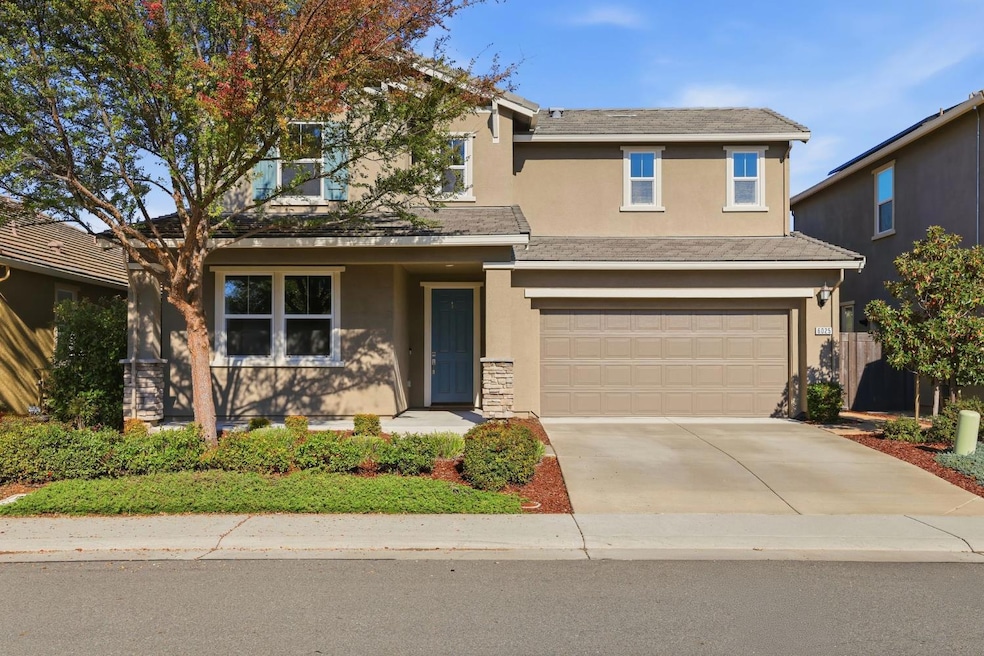 6025 Twin Suns St, Roseville, CA 95747 - photo 1