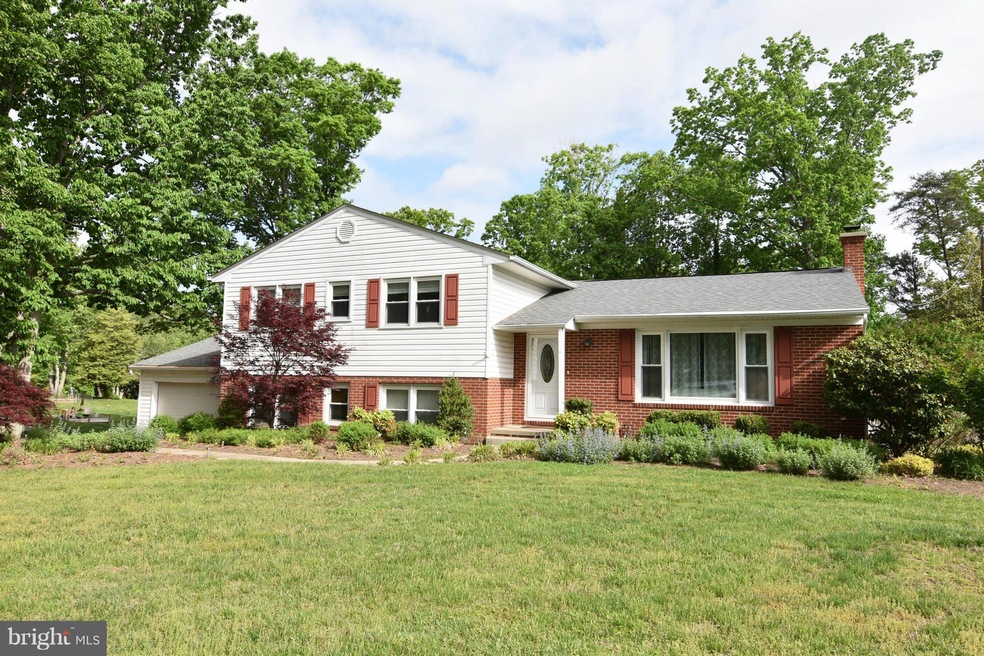 22903 Chestnut Rd, Lexington Park, MD 20653 - photo 1