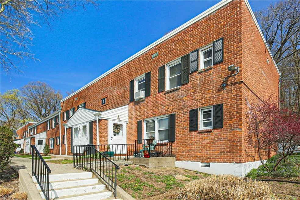 120 N Broadway unit 11C, Irvington, NY 10533 - photo 1