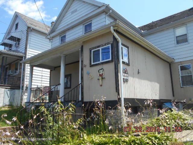 724 Dunmore St, Throop, PA 18512 - photo 1