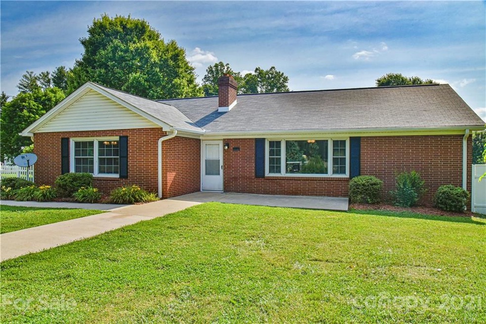 9 Old Highway 20 Rd, Asheville, NC 28806 - photo 1