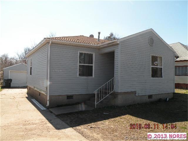 2009 Elgin St, Muskogee, OK 74401 - photo 1