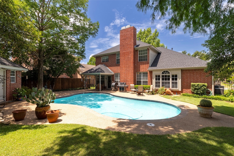 Under Contract $449,900