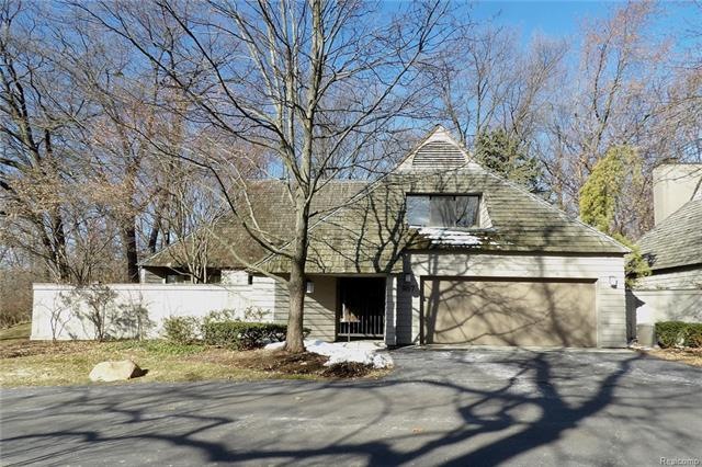 957 Bloomfield Woods (2).JPG