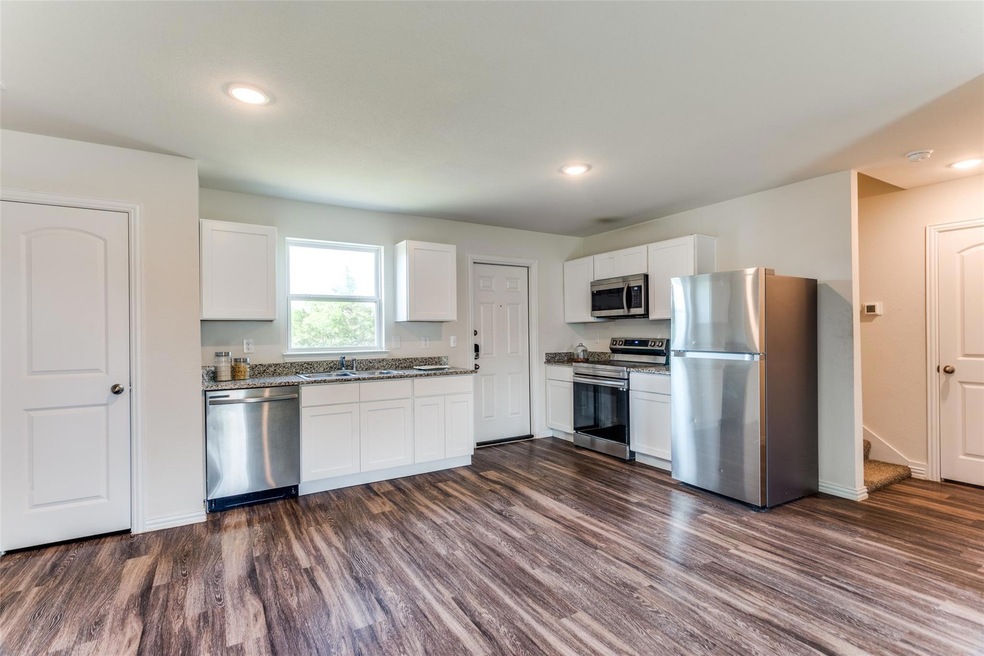 2333 Jodi Ln, Gainesville, TX 76240 - photo 1