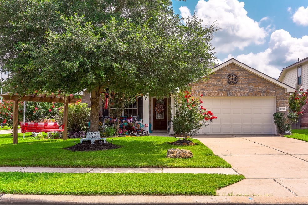 29903 Saw Oaks Dr, Magnolia, TX 77355 - photo 1